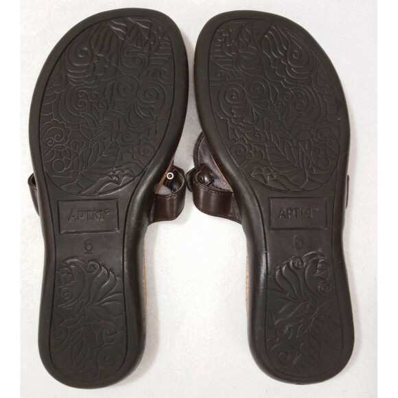 APT.9 Women's brown Thong Toe Summer  Sandals Flip Flops SIZE 6 pre-owned - Picture 6 of 7